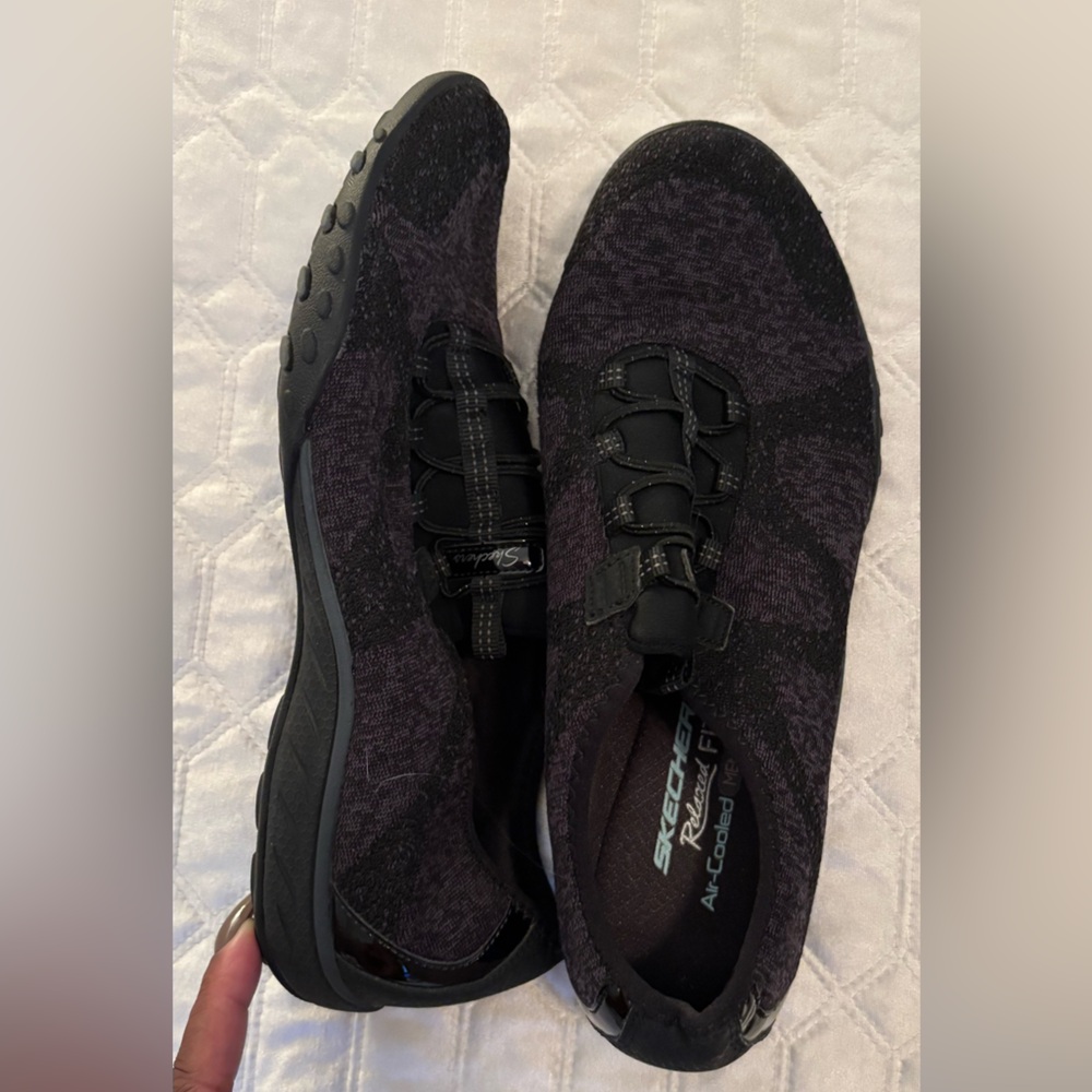 Skechers Women's Black Slip-On Sneakers - Picture 2 of 4